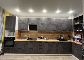 Продажа 2-ком. квартиры, 70.1 м2, посёлок Тазовский, улица Калинина, 7Б