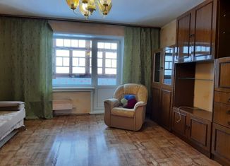 Продам 2-комнатную квартиру, 53 м2, поселок городского типа Зеленогорский, Центральная улица, 8