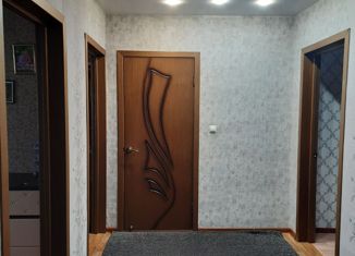 Продам 3-ком. квартиру, 70 м2, село Поспелиха, Ленинская улица, 182