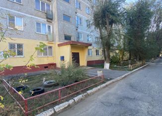 Четырехкомнатная квартира на продажу, 74 м2, Элиста, 4-й микрорайон, 41, 4-й микрорайон