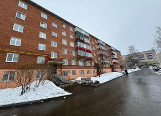 Продам 3-комнатную квартиру, 51.2 м2, Сарапул, улица Гоголя, 73