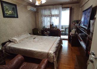 Продажа 2-комнатной квартиры, 57 м2, Краснодар, улица Игнатова, 25