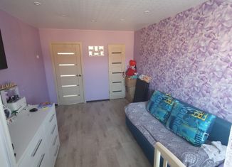 Продажа 2-ком. квартиры, 46.2 м2, поселок городского типа Пангоды, улица Ленина, 51