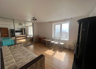 Продается двухкомнатная квартира, 60 м2, Алупка, улица И. Левитана, 5