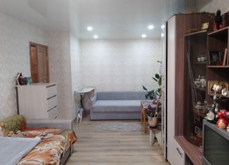 Продается 1-комнатная квартира, 32 м2, Свердловская область, улица Строителей, 4