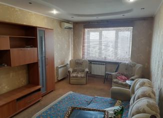 2-комнатная квартира на продажу, 61 м2, Новотроицк, улица Мичурина, 13