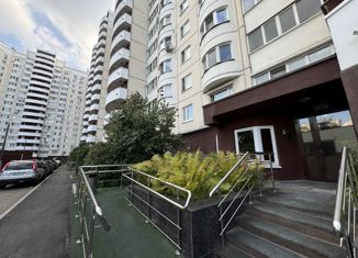 Продам 4-комнатную квартиру, 127 м2, Москва, ВАО, Курганская улица, 3