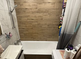 Продаю двухкомнатную квартиру, 57 м2, Колпино, Тверская улица, 39