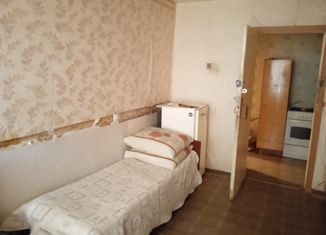 Сдаю в аренду комнату, 122 м2, Волжский, улица 87-й Гвардейской, 37