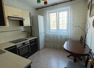 Продажа 2-комнатной квартиры, 57.2 м2, Челябинская область, улица Александра Шмакова, 26