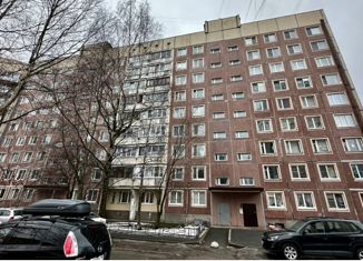 Продается 4-комнатная квартира, 73.8 м2, Санкт-Петербург, улица Маршала Новикова, 5, муниципальный округ Озеро Долгое