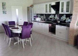 Продам дом, 180 м2, станица Калужская