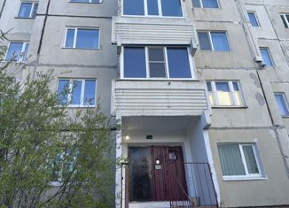 Продам 1-ком. квартиру, 40 м2, Магадан, Пролетарская улица, 71к1, 3-й микрорайон