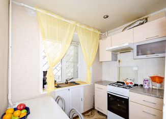 Продам двухкомнатную квартиру, 45 м2, Екатеринбург, улица Короленко, 10А, улица Короленко