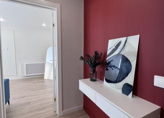 Продам 1-ком. квартиру, 32 м2, Санкт-Петербург, улица Симонова, 7к2, улица Симонова