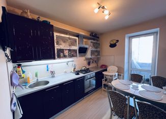 Продается двухкомнатная квартира, 56.4 м2, Владимир, Зелёная улица, 68, Октябрьский район