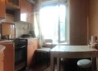 Продаю двухкомнатную квартиру, 45 м2, Московский, 1-й микрорайон, 33