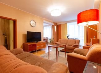 Продается 3-комнатная квартира, 92.4 м2, Санкт-Петербург, проспект Пятилеток, 14к1, проспект Пятилеток