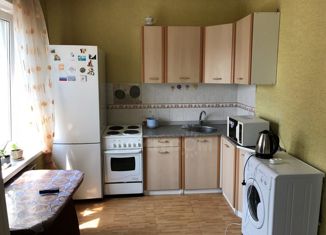 Продажа двухкомнатной квартиры, 45 м2, поселок Озеро Учум, Школьная улица, 4