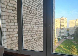 Продается трехкомнатная квартира, 59.9 м2, Мценск, улица Кузьмина, 27