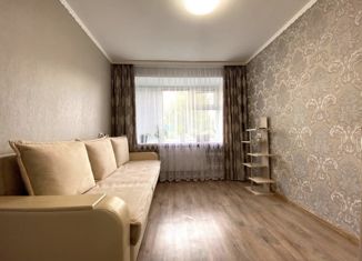 Продам трехкомнатную квартиру, 52 м2, Арск, улица Вагизовых, 8