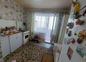 Продам 1-ком. квартиру, 37 м2, Тверь, Оборонная улица, 1