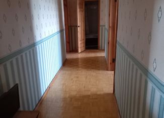 Продаю 3-ком. квартиру, 68.9 м2, Сызрань, улица Урицкого, 10