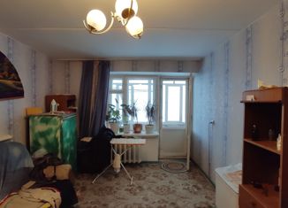 Продаю 1-комнатную квартиру, 31.6 м2, Глазов, улица 70 лет Октября, 6