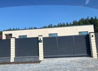 Продаю дом, 180 м2, Курск, Соловьиная улица