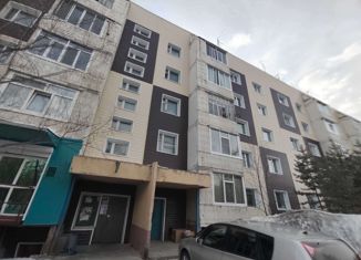 Продается 2-ком. квартира, 57.6 м2, посёлок городского типа Беркакит, улица Бочкарёва, 6