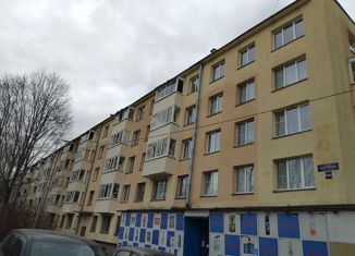 Продается 3-комнатная квартира, 58.1 м2, Санкт-Петербург, проспект Юрия Гагарина, 20к2