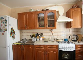 Продам трехкомнатную квартиру, 60.9 м2, посёлок Саракташ, улица Геологов, 6