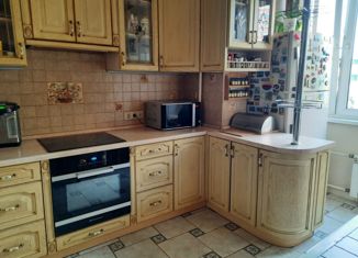 Продажа 3-комнатной квартиры, 61.6 м2, Одинцово, Молодёжная улица, 42