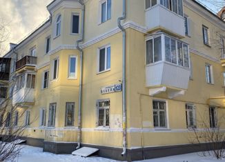 Продаю 2-ком. квартиру, 51 м2, Екатеринбург, улица Бебеля, 123, улица Бебеля