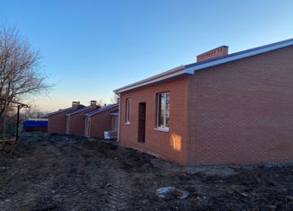 Продам таунхаус, 36 м2, Аксай, улица Чичерина, 150