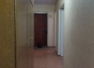 Продам трехкомнатную квартиру, 63 м2, Северск, Коммунистический проспект, 145