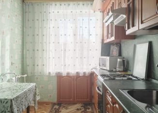 Продам 3-комнатную квартиру, 62.6 м2, Павловск, микрорайон Гранитный, 32