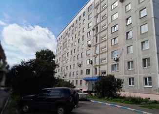 Продается 2-ком. квартира, 53 м2, Новокузнецк, улица Глинки, 3