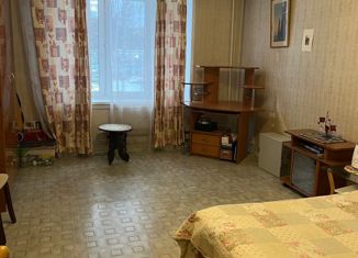 Продается трехкомнатная квартира, 70 м2, Москва, Карельский бульвар, 21к1, метро Лианозово