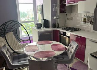 Продаю двухкомнатную квартиру, 56.5 м2, Саратов, улица имени К.П. Панченко, 1, жилой район Солнечный-2