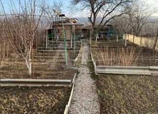 Продажа участка, 4.5 сот., поселок Нежинский, улица 3-я Линия