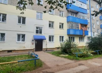 Продается 3-комнатная квартира, 59 м2, Республика Башкортостан, Пролетарская улица, 142