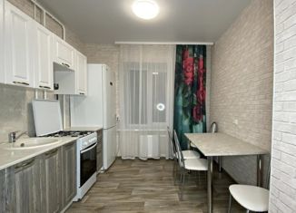 Продается трехкомнатная квартира, 59 м2, Среднеуральск, Октябрьская улица, 6