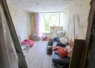 Продаю комнату, 34 м2, Тольятти, Революционная улица, 3к1