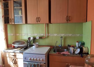 Продам 1-комнатную квартиру, 30.7 м2, Краснокамск, улица 50 лет Октября, 1