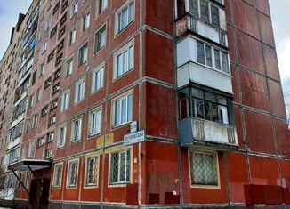 Продам 2-ком. квартиру, 46 м2, Санкт-Петербург, Поэтический бульвар, 21/10, Поэтический бульвар