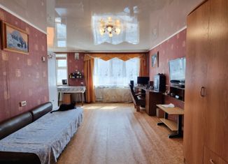 Продается двухкомнатная квартира, 42.6 м2, поселок городского типа Инской, улица Ильича, 23