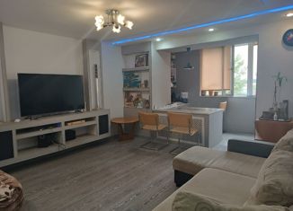 Продаю 3-ком. квартиру, 60.5 м2, Красноуфимск, Манчажская улица, 34