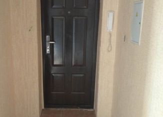 Трехкомнатная квартира на продажу, 57.7 м2, поселок городского типа Полазна, улица 50 лет Октября, 13