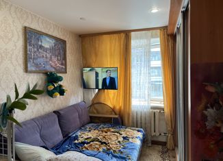 Продаю комнату, 80 м2, посёлок городского типа Медведево, Коммунистическая улица, 8